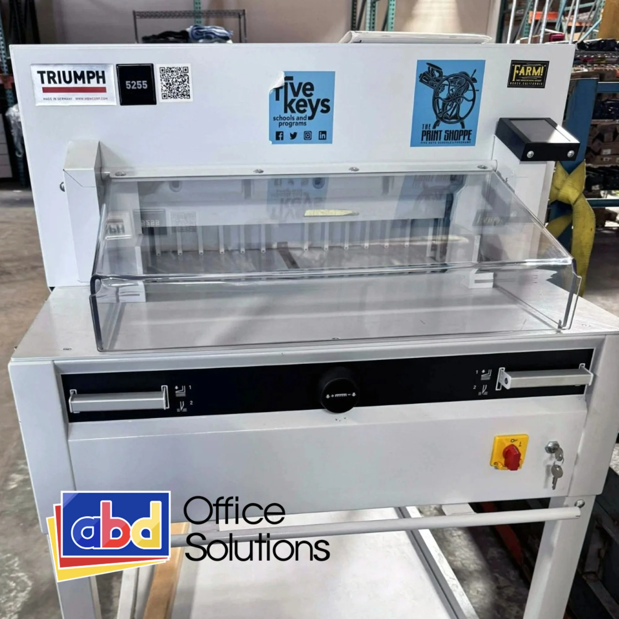 Triumph 5255 Automatic 20.4" Paper Cutter - Image 3