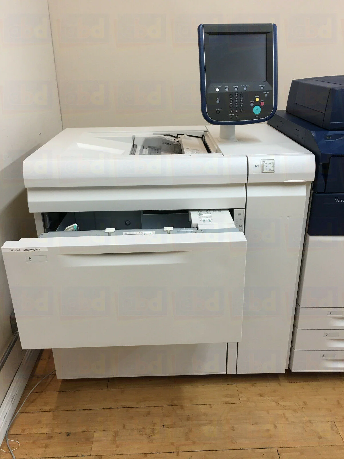 Xerox Two-Tray 4,000 Sheets Oversized High Capacity Feeder (B4E) - Image 5